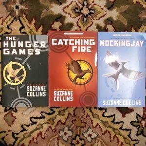 The Hunger Games bundle paperback